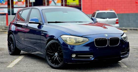 BMW 116i 1.6 16V TURBO GASOLINA 4P AUTOMÁTICO BMW 116i 1.6 16V TURBO GASOLINA 4P AUTOMÁTICO